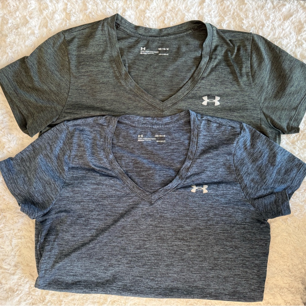 Under Armour Women’s Tech V-Neck T-Shirt Bundle (2) | Size M